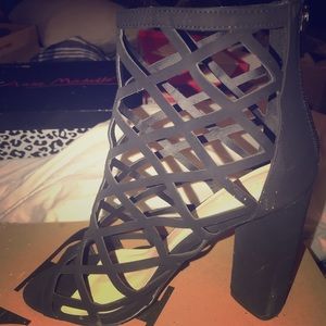 Black platform Sandal
